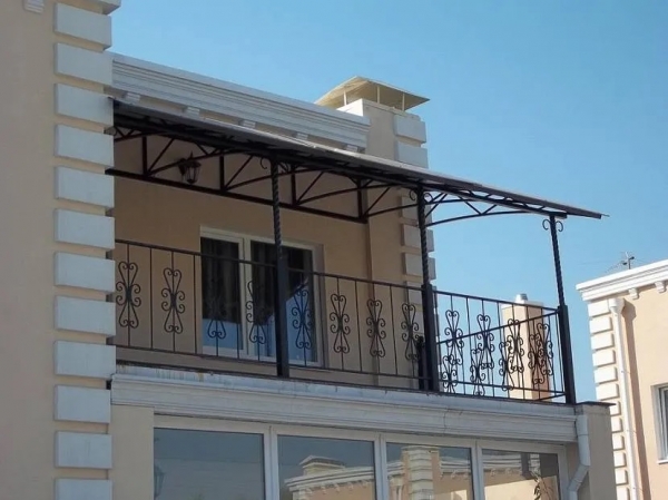 Как построить на втором этаже балкон в деревянном доме6