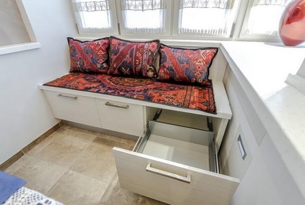 Мебель для лоджии и балкона — виды, материалы, цвет, требования.13