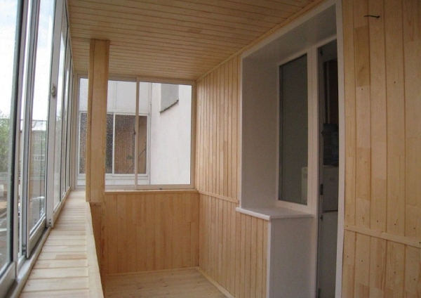 Отделка балкона, из чего лучше делать, интересные идеи, материалы, изнутри и внешняя обивка3