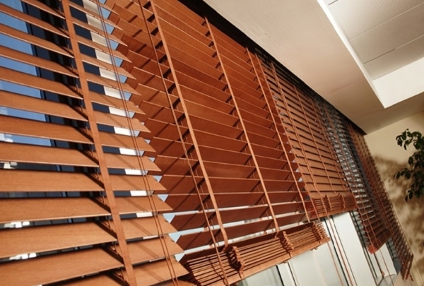 Шторы на балкон: варианты, размеры, преимущества4