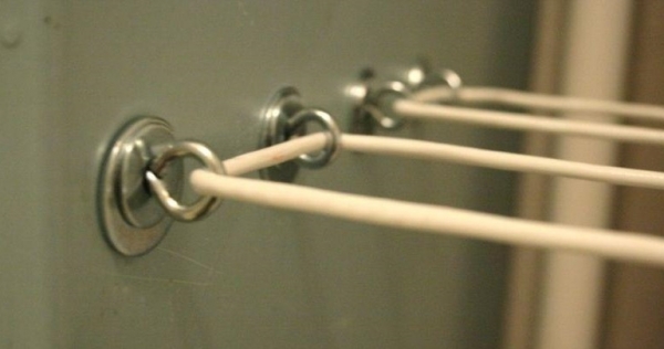 Сушилка для белья потолочная на балкон, виды и достоинства2