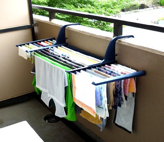 Сушилка для белья потолочная на балкон, виды и достоинства5